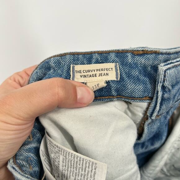 Madewell The Curvy Perfect Vintage Jeans - Picture 8 of 10